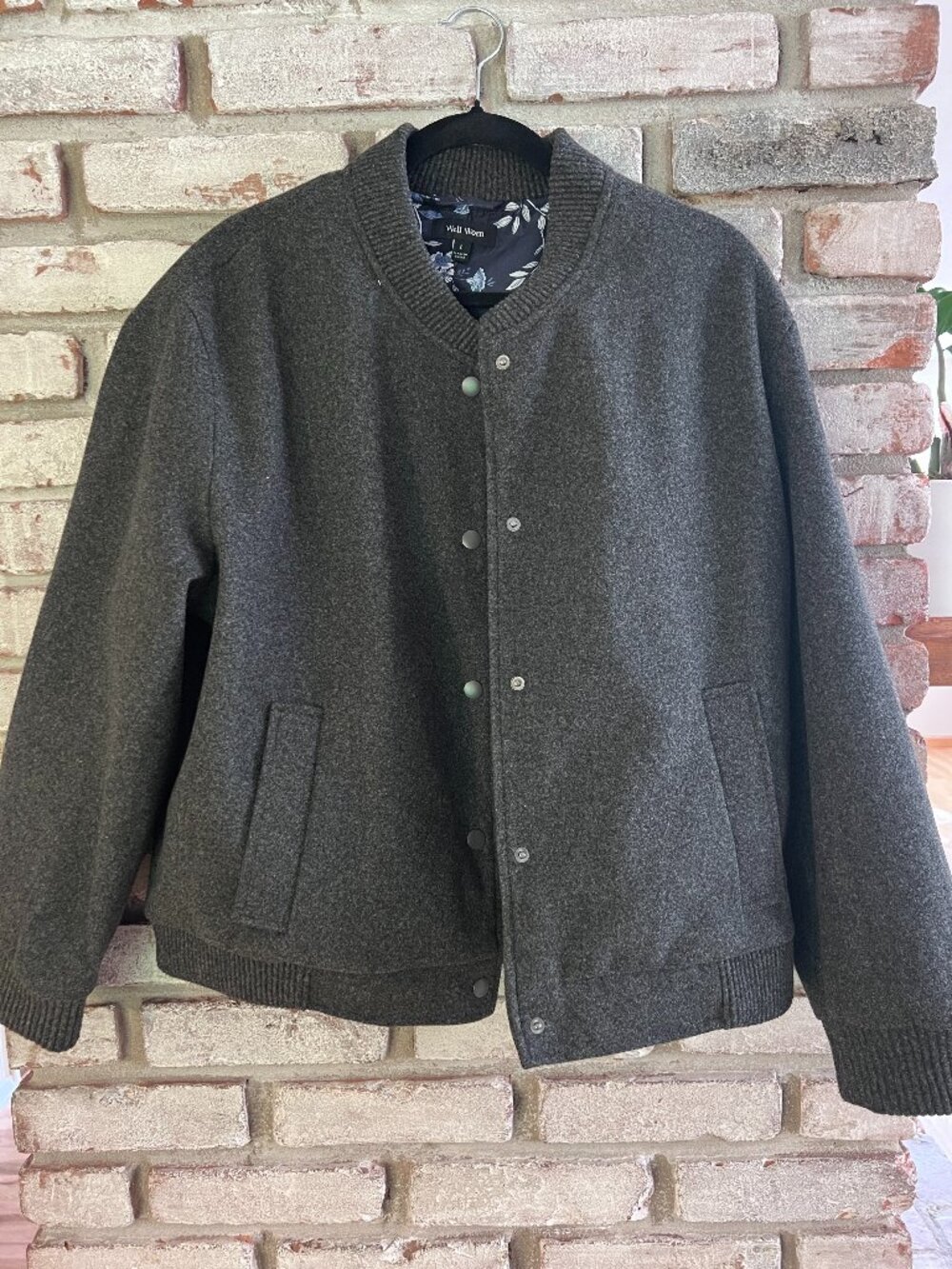 Well Worn Charcoal Gray Varsity Bomber Jacket Knit Trim & Floral Lining Size L